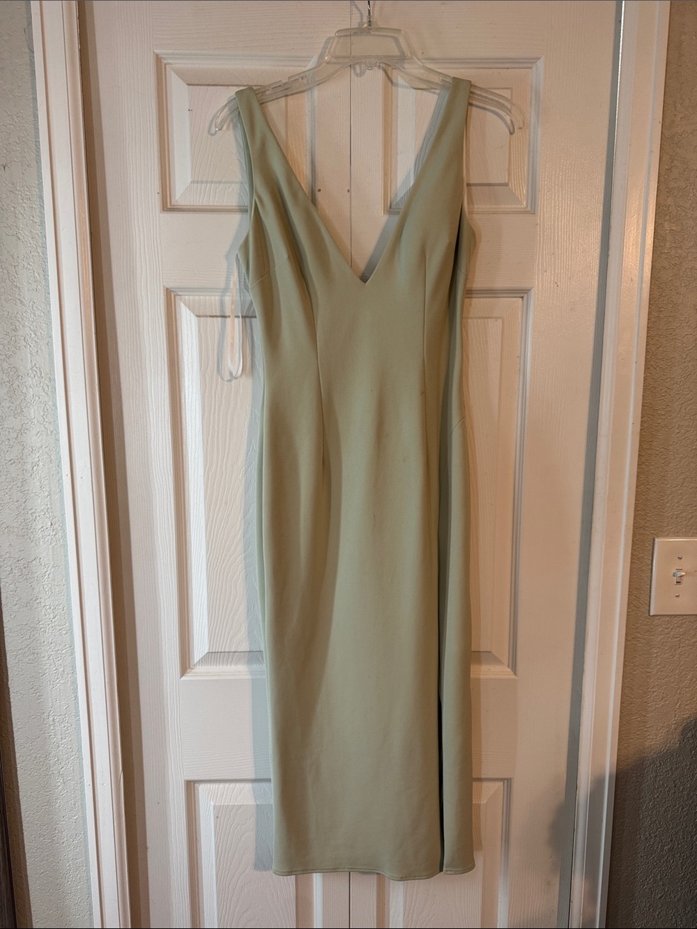 Sleeveless V-Neck Light Sage Midi Dress